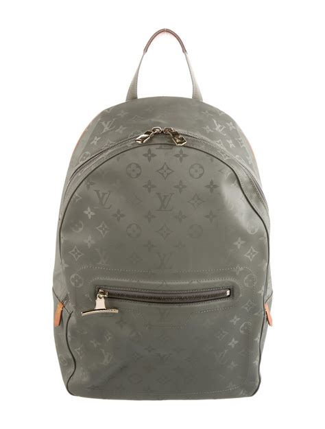 louis vuitton monogram titanium